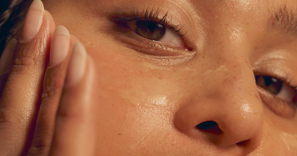 013-2022-Q2-VITC-GLOWING-SKIN-200pc-DESKTOP