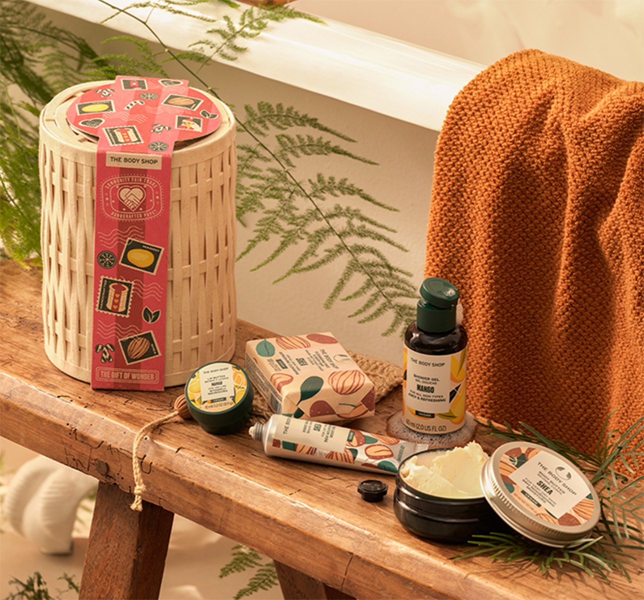 020-2022-Q4-XMAS-LIVE-200pc-DESKTOP